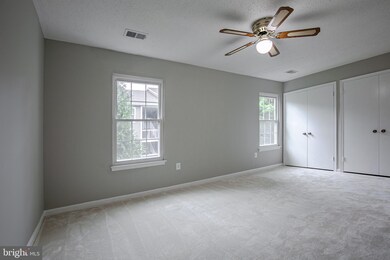 12270 Wye Oak Commons Cir unit 115, Burke, VA 22015 - photo 4