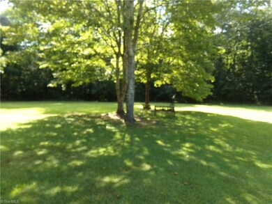 3323 Fulton Rd, Asheboro, NC 27205 - photo 6