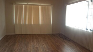 1020 Living room