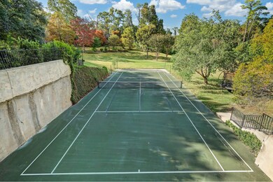 Calling all tennis and pickleball lovers! This lux