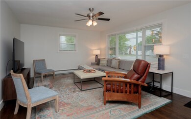 1560 W Main Rd, Middletown, RI 02842 - photo 6