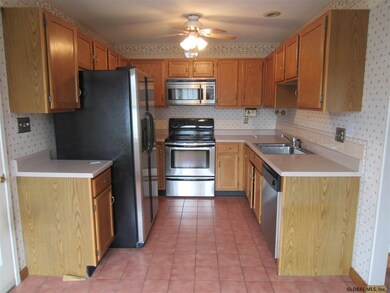 20 Kensington Place, Albany, NY 12209 - photo 7