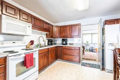 4036 Packard Dr, Jacksonville, FL 32246 - photo 7