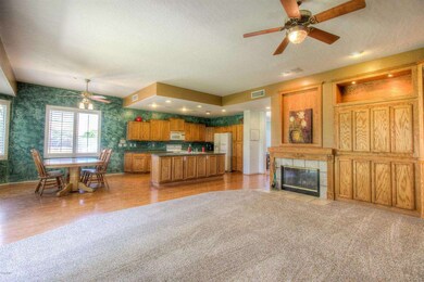 2423 E Detroit Ct, Chandler, AZ 85225 - photo 4