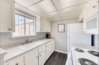 5098 E Ashlan Ave unit 103, Fresno, CA 93727 - photo 4