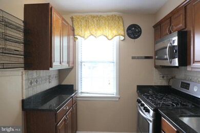 6611 Potomac Ave unit A1, Alexandria, VA 22307 - photo 5