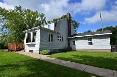 455 Howard Rd, Whitewater, WI 53190 - photo 5