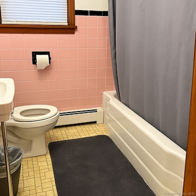 151 Smalley St, New Britain, CT 06051 - photo 4