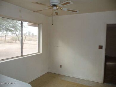 4527 E Colt Dr, Eloy, AZ 85131 - photo 5