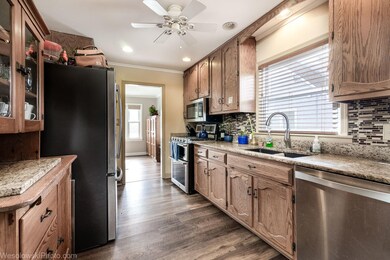 275 W Butterfield Rd, Elmhurst, IL 60126 - photo 7