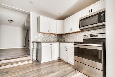 09-252 Pershing Ave-009