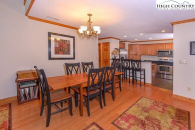 137 Trails End unit 33-B, Blowing Rock, NC 28605 - photo 6