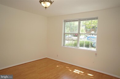 2827 S Wakefield St unit C, Arlington, VA 22206 - photo 7