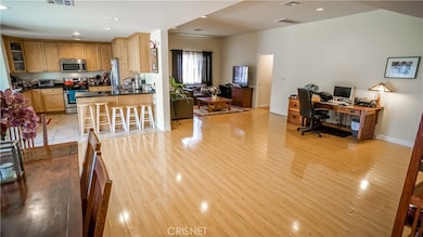 6512 Mary Ellen Ave, van Nuys, CA 91401 - photo 3