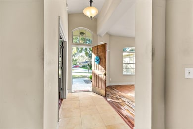 1118 Crown Isle Cir, Apopka, FL 32712 - photo 3