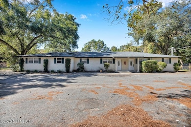 1130 Fountain Rd, Jacksonville, FL 32205 - photo 2