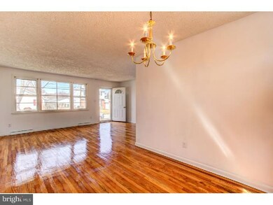 726 W 12th St, New Castle, DE 19720 - photo 6