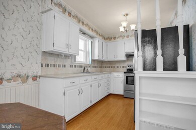 3315 Fremont St, Reading, PA 19605 - photo 5