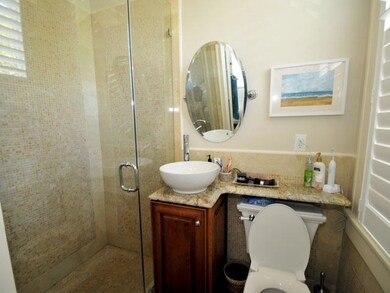 Bath off Front BR