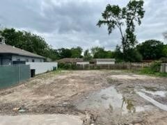 976 Marjorie St, Houston, TX 77088 - photo 4