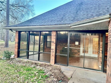 Glassed-in porch / sunroom from exterior