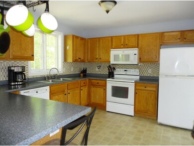 206 Badger Hill Dr, Milford, NH 03055 - photo 2