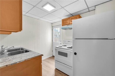 212 Peach St, Allentown, PA 18102 - photo 6