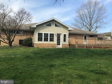 56 N Greenview Rd, Schuylkill Haven, PA 17972 - photo 2