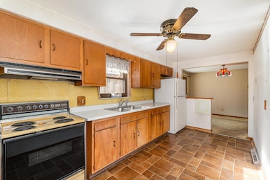 1213 Teakwood Dr, Milford, OH 45150 - photo 5