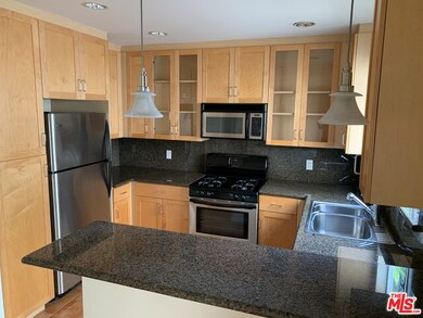 435 S Palm Dr unit 2, Beverly Hills, CA 90212 - photo 5