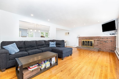 47 Dogwood Ln, Meriden, CT 06450 - photo 7