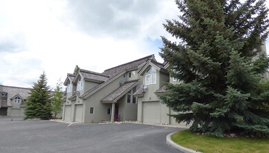 One car garage