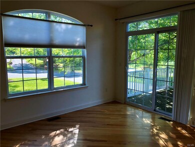 2321 Hollow View Dr, Easton, PA 18040 - photo 5