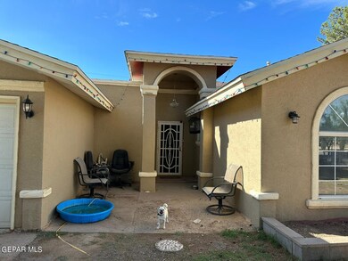 400 Valle Pintoresco Dr, El Paso, TX 79927 - photo 3