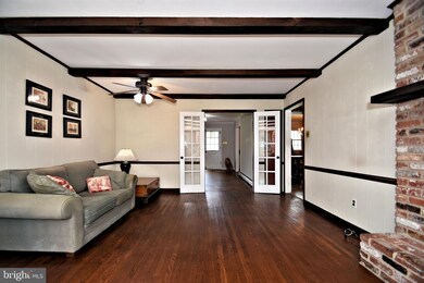 89 Woodview Dr, Doylestown, PA 18901 - photo 7