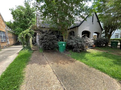 2419 Elmen St, Houston, TX 77019 - photo 2