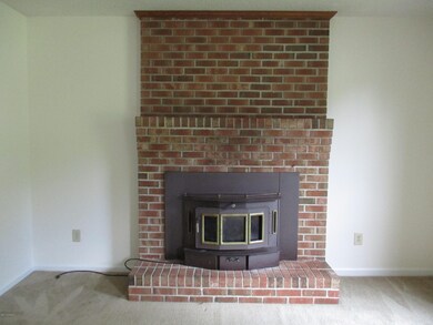 301 Audubon Dr, Jacksonville, NC 28546 - photo 3