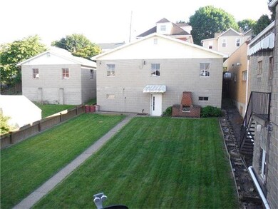 223 Emerson St, Vandergrift, PA 15690 - photo 3