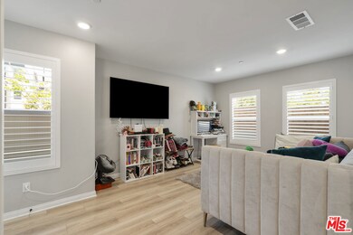 756 Daniel Freeman Cir, Inglewood, CA 90301 - photo 6