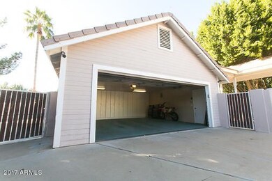 1026 N Date Palm-1005