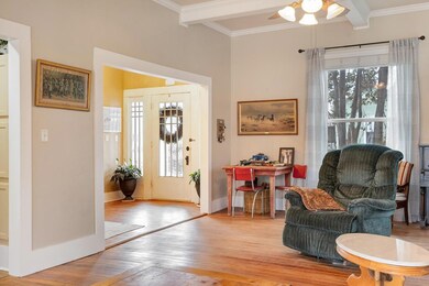 601 Bell St, Fredericksburg, TX 78624 - photo 4