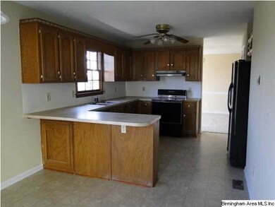 772 Gable Dr, Center Point, AL 35215 - photo 6