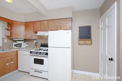 885 Aberdeen St NE, Grand Rapids, MI 49505 - photo 4