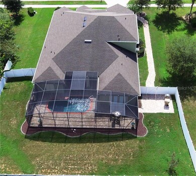 12516 Hammock Pointe Cir, Clermont, FL 34711 - photo 2