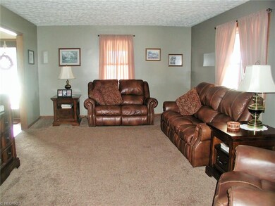 Warm living room to sit and relax in