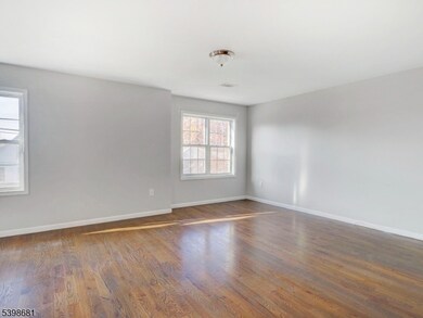 521-523 Walnut St unit 2, Elizabeth, NJ 07201 - photo 5