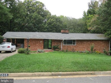 2205 Shiver Dr, Alexandria, VA 22307 - photo 2