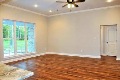 6-Living Room2