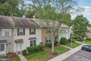 329 Gwynedd Ct unit 329, Mount Laurel, NJ 08054 - photo 5