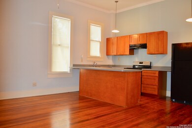 326 Madison unit 7, San Antonio, TX 78204 - photo 3